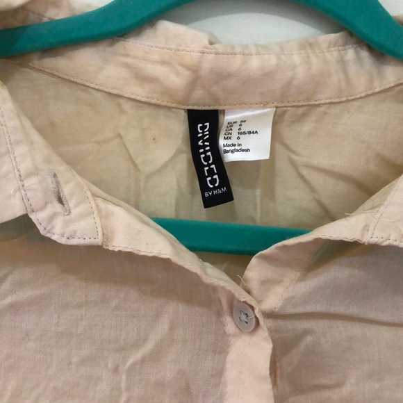 H&M Button Down Creamy Pink Top! - Picture 5 of 7